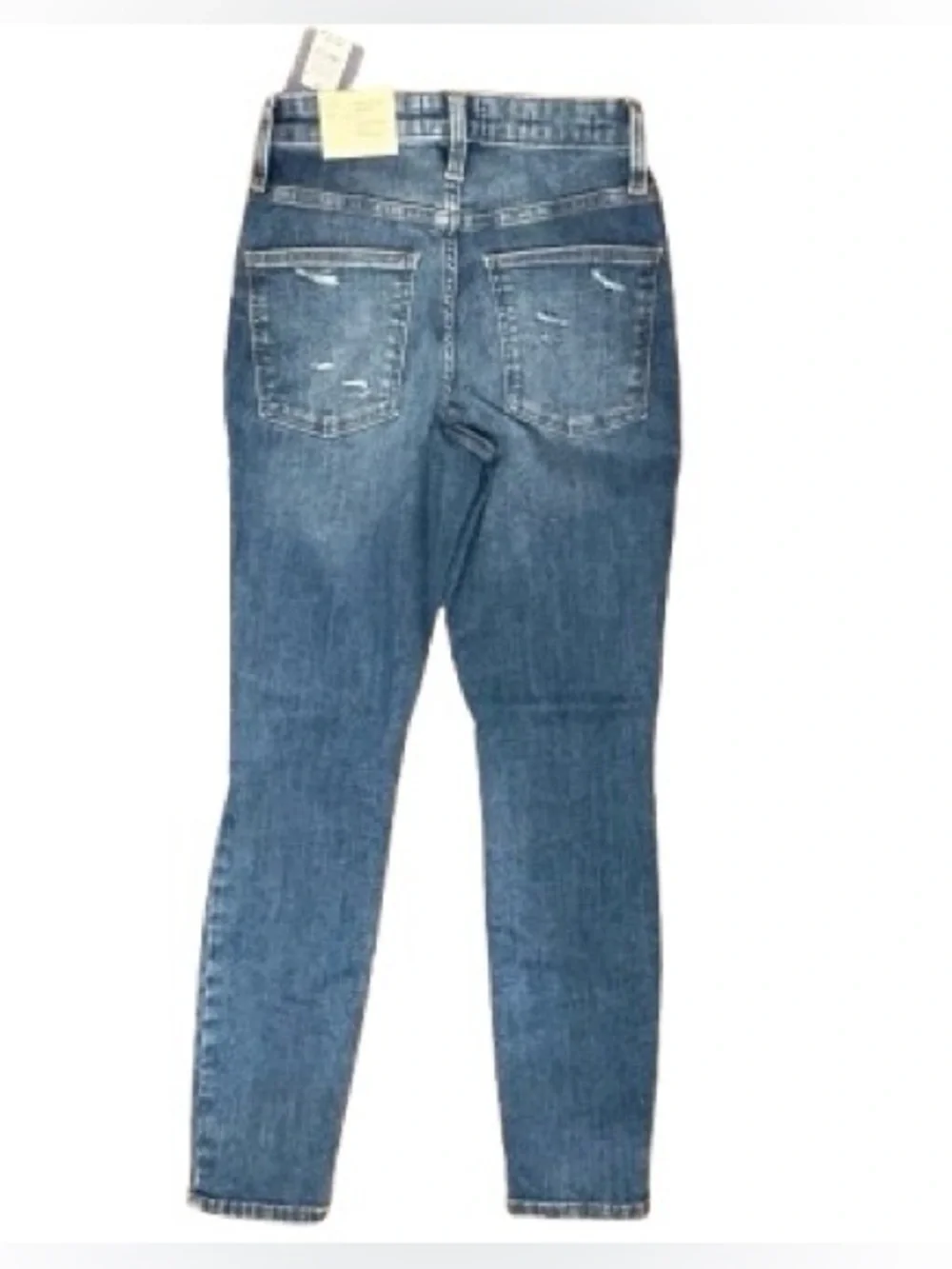 Women’s Universal Threads Skinny Distressed Jeans - Mid Wash
